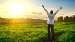 Dostávali peniaze za nič. Boli šťastnejší a do roboty sa nehrnuli