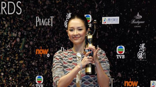 Čínska herečka Zhang Ziyi získala cenu pre...
