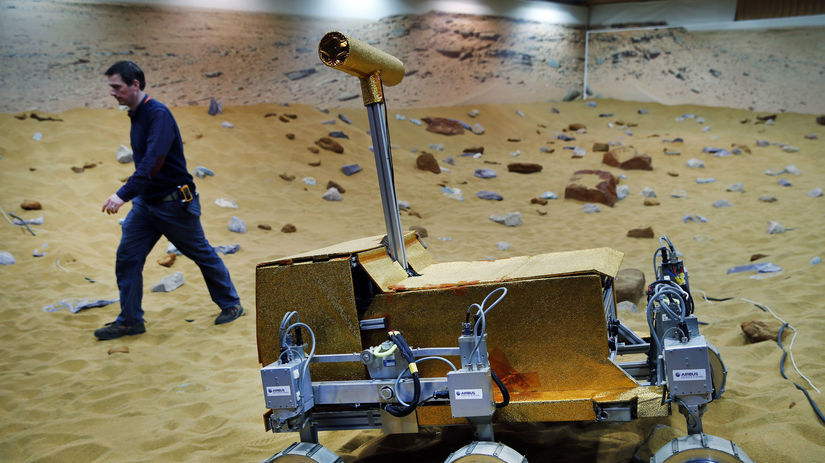 Testovanie vozidla, ktoré má skúmať Mars. Ide o...