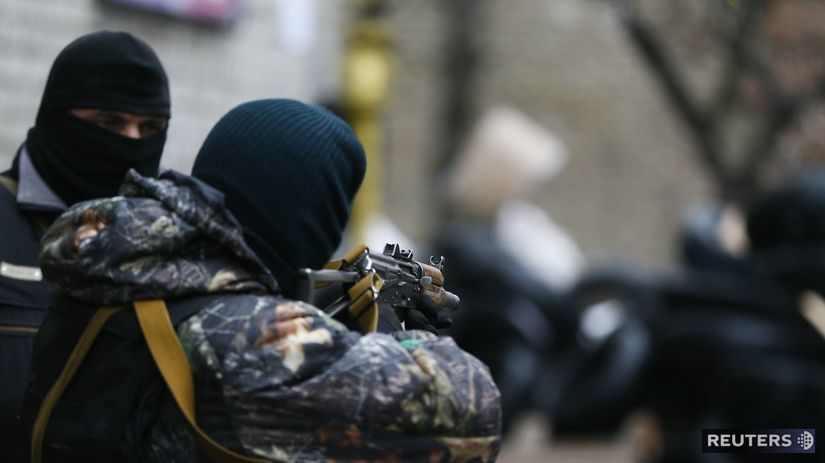 Ukrajina, vojaci, masky, armáda, puška, zbraň,...
