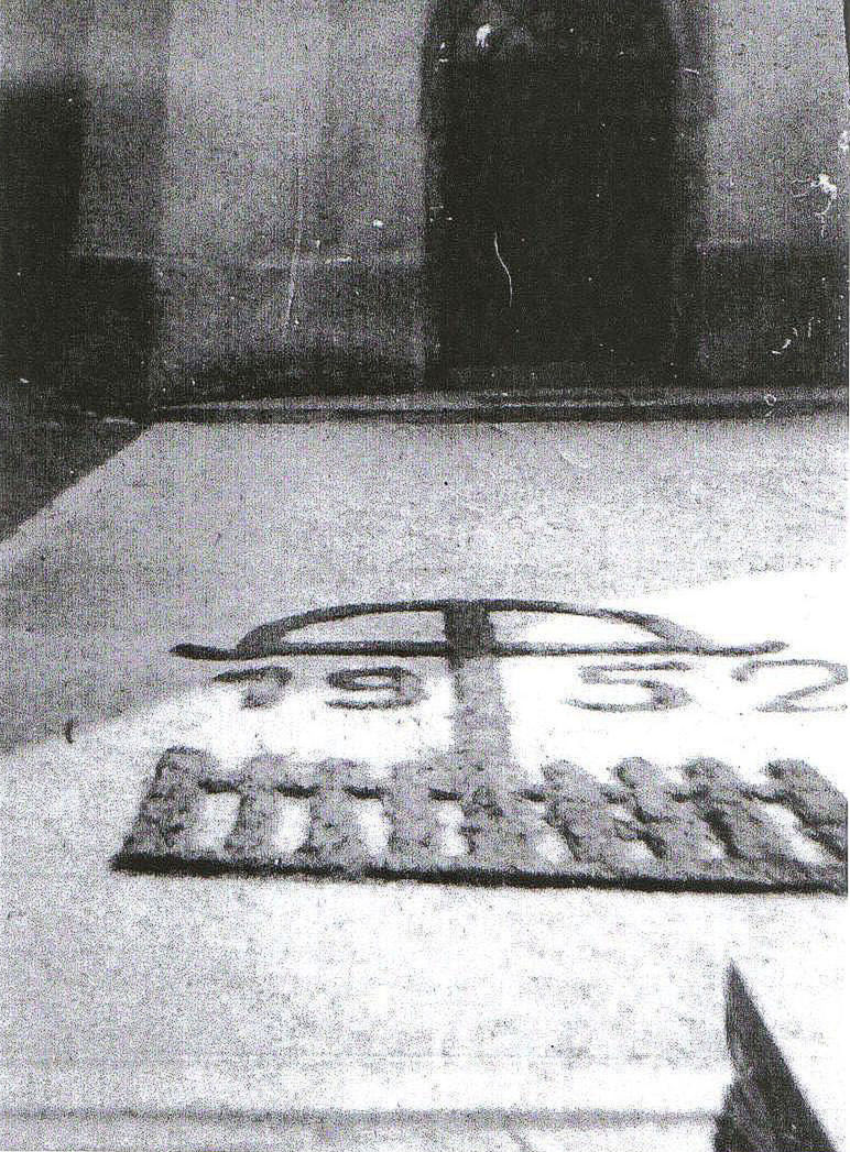 Kríž z mravcov na Veľkú noc v roku 1952 pred...
