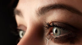 Plakať sa má, tvrdí oftalmologička Lužinská