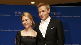 Anna Sophia Robb a Ronan Farrow