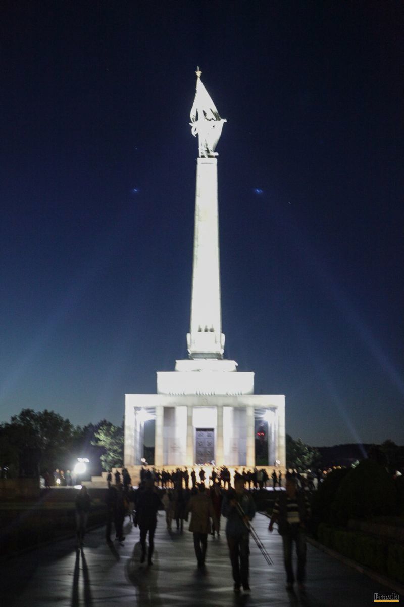 Slavín.