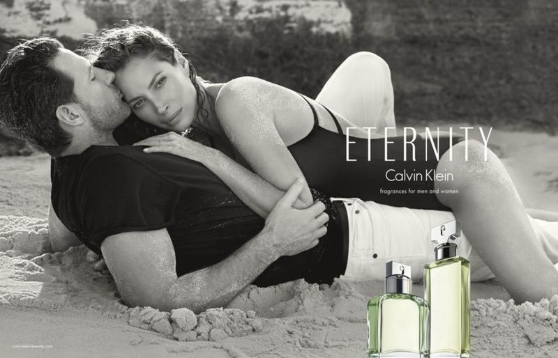 Modelka Christy Turlington a jej manžel Edward...