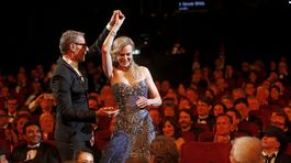 Lambert Wilson tancuje s herečkou Nicole Kidman.