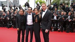 Pablo Fendrik (druhý zľava) a herci - zľava: Gael Garcia Bernal, Alice Braga a Claudio Tolcachir uviedli film El Ardor
