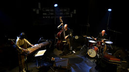 Konvergencie vyvrcholia symfóniou pre osem nástrojov