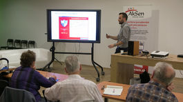 Seniori pozor na podvodníkov, upozorňuje polícia