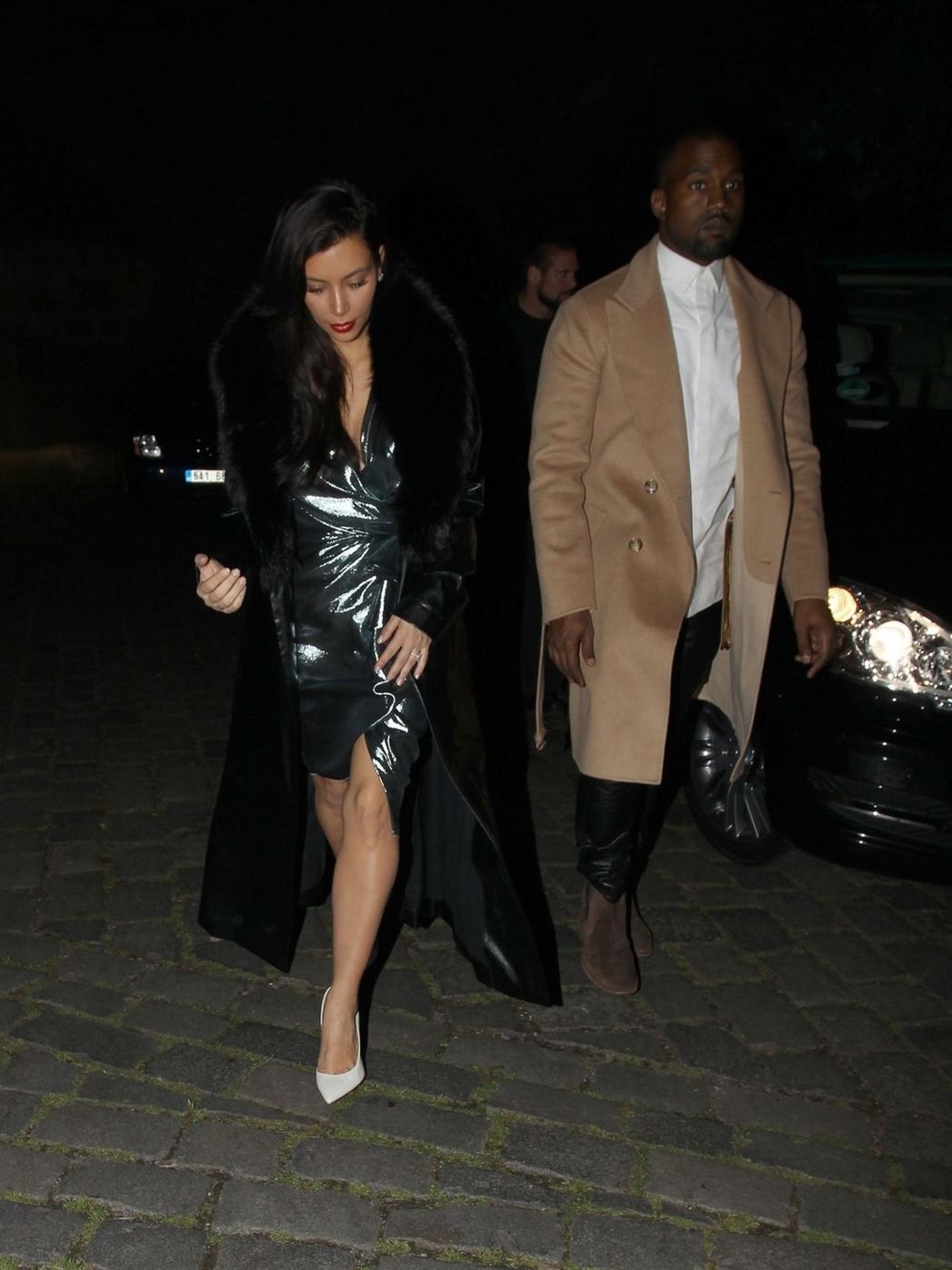 Mladomanželia Kim Kardashian a Kanye West v...