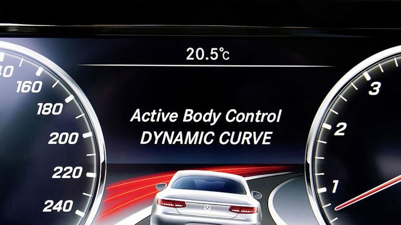 Poloha karosérie sa zobrazuje aj na virtuálnom...