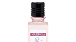Sprchovací gél L´Occitane s vôňou magnólie a černice.