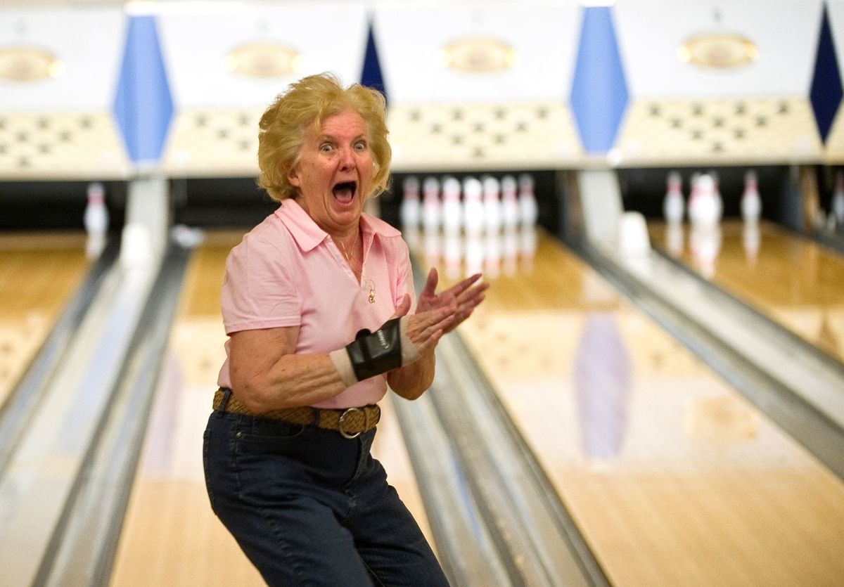 bowling, starenka, strike, radosť