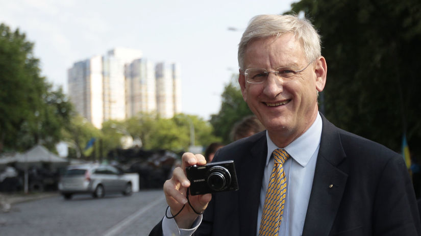 Carl Bildt, Švédsko, švédsky minister