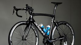 Jaguar Dogma F8: Britská šelma vyvinula svoj prvý bicykel