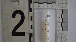 Po akciách NaKA obvinili sedem mužov a zadržali množstvo drog