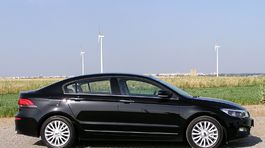 Qoros 3