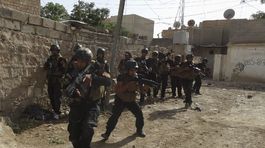 Turecká vláda prepustila takmer 1400 príslušníkov armády