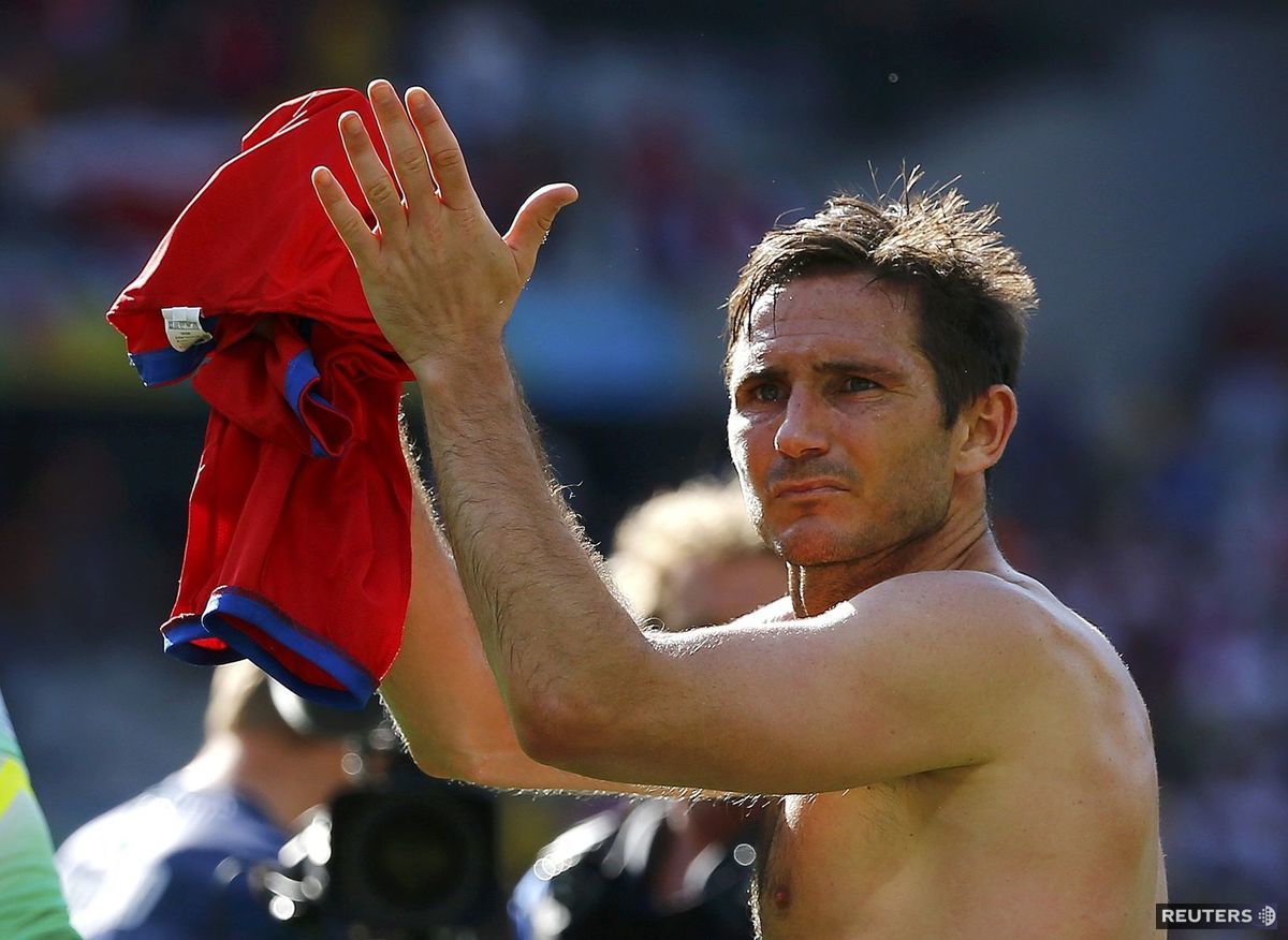 Dojatý Frank Lampard nastúpil za Anglicko...