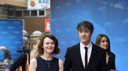 Herci Simone Kirby a Barry Ward z filmu Jimmyho...