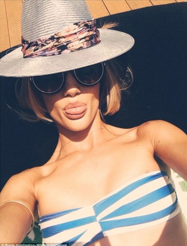 Britská topmodelka Rosie Huntington-Whiteley na...