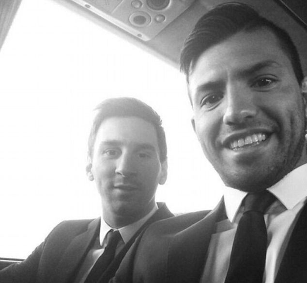 Lionel Messi na selfie fotke Sergia Agüera...