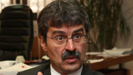 Ftáčnik vyzval primátora , aby vysvetlil škandály pri konkurzoch