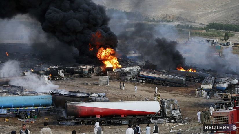 tanker, požiar, Taliban, Afganistan