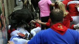 Beh ľudí a býkov v španielskej Pamplone.