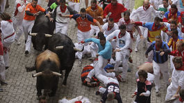 Býky v Pamplone zranili dvoch bežcov, zvieratá zomrú v aréne