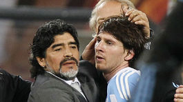 Zničili našu hrdosť, hnevá sa Maradona na trénerov Argentíny. Túži sa vrátiť  