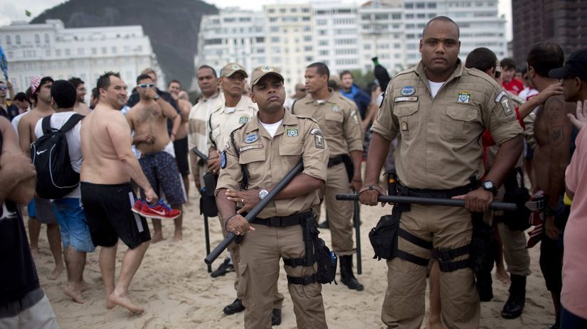 MS Brazília, futbal, polícia