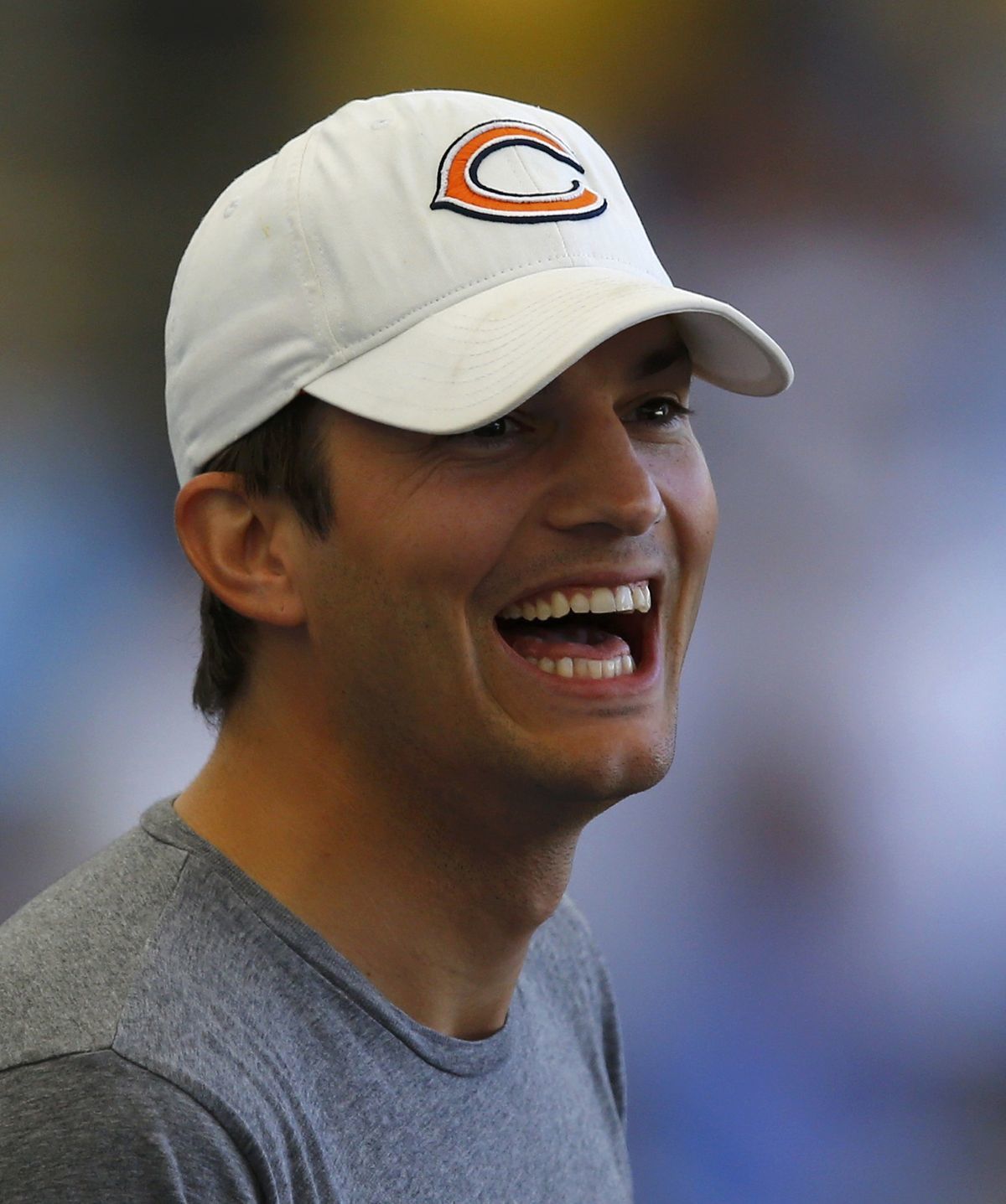 Aj americký herec Ashton Kutcher dorazil na...
