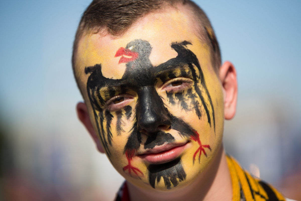 Pomaľovaný fanúšik Nemecka.