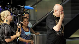 Holandsko je v šoku, príbuzných obetí z malajzijského lietadla dopravia na Ukrajinu