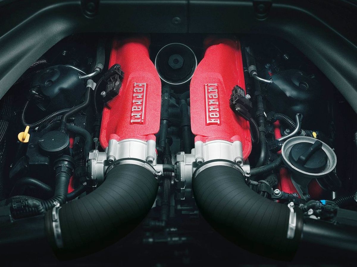 Zázračný preplňovaný 8-valec 3,8 V8 TwinTurbo...