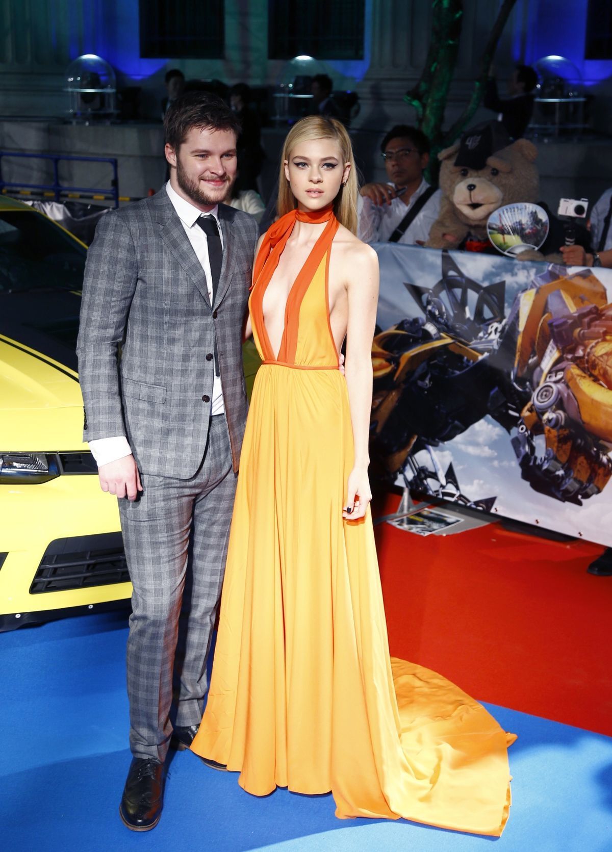 Herci Jack Reynor a Nicola Peltz spoločne...