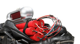 Z nahlasovania bômb na súdoch zatiaľ obvinili tri osoby