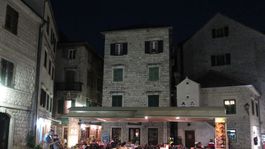 kaviareň, Kotor, Čierna Hora