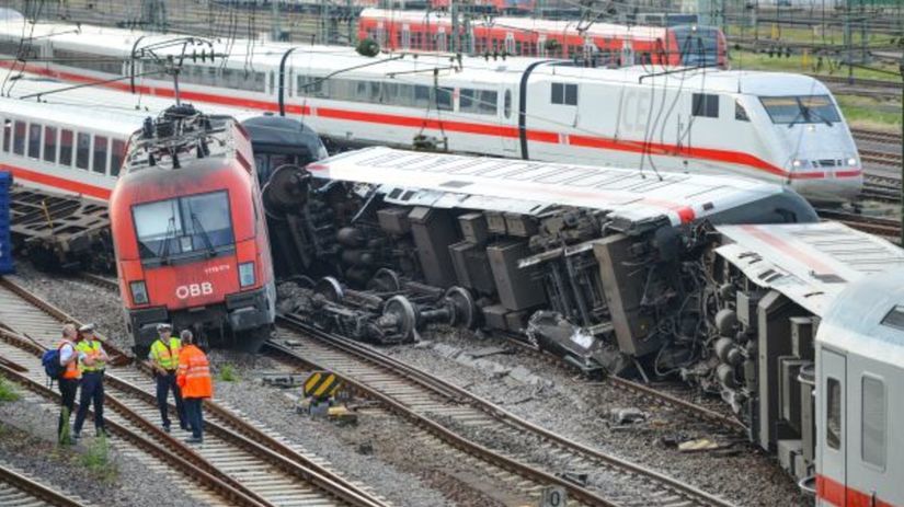 vlaky, zrážka, Mannheim