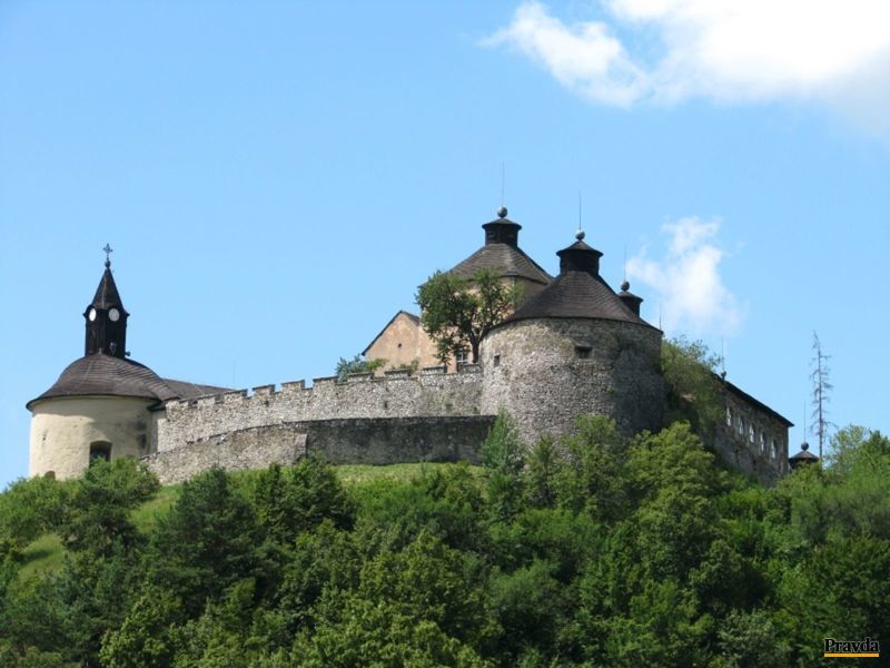 Hrad Krásna Hôrka poškodil požiar spred...