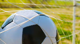 Šokujúci gól v Holandsku odhalila iba technológia. Zrejme rozhodol o titule