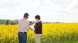 Slovenských farmárov brzdia dotované zahraničné potraviny