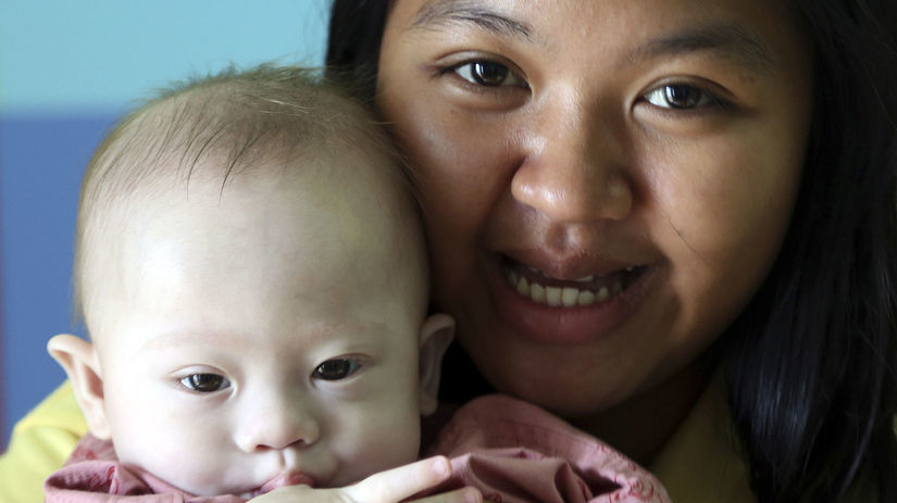 Thajsko, náhradná matka, dieťa, Downov syndróm