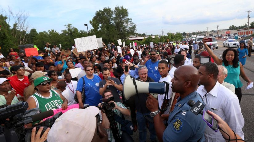 St. Louis, černosti, polícia, protesty,...