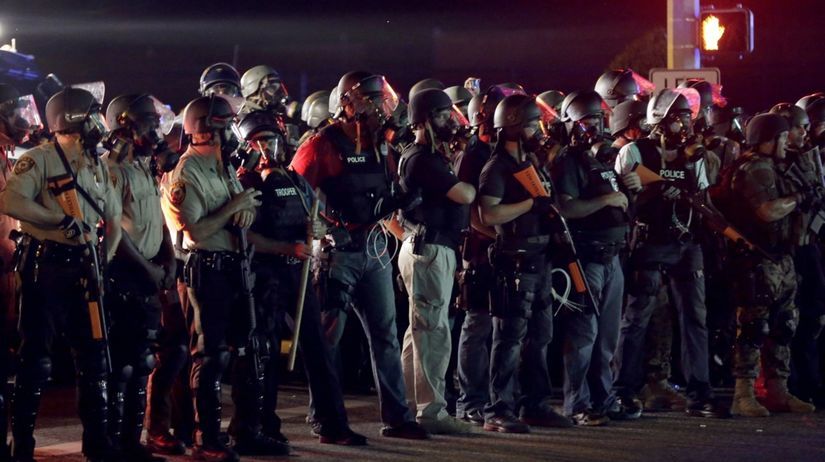 Ferguson, USA, polícia, streľba, demonštracie