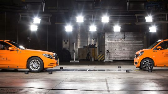 Mercedes-Benz - Smart Fotwo Crashtest 