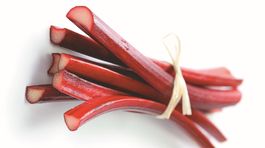 Rebarbora prospieva nervom, pomôže aj vlasom