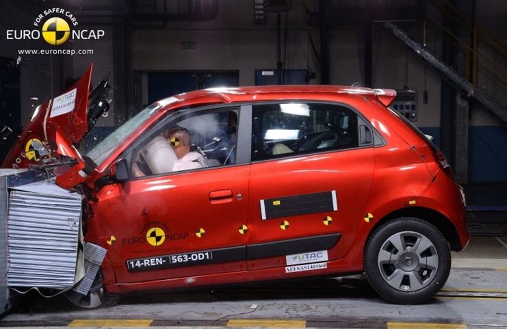 Štvorhviezdičkové Twingo si vyslúžilo kritiku...
