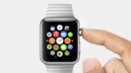 Hodinkám Apple Watch robí veľký problém tetovanie na zápästí